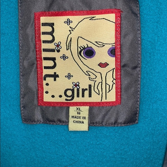 Coat - Picture 3 of 3